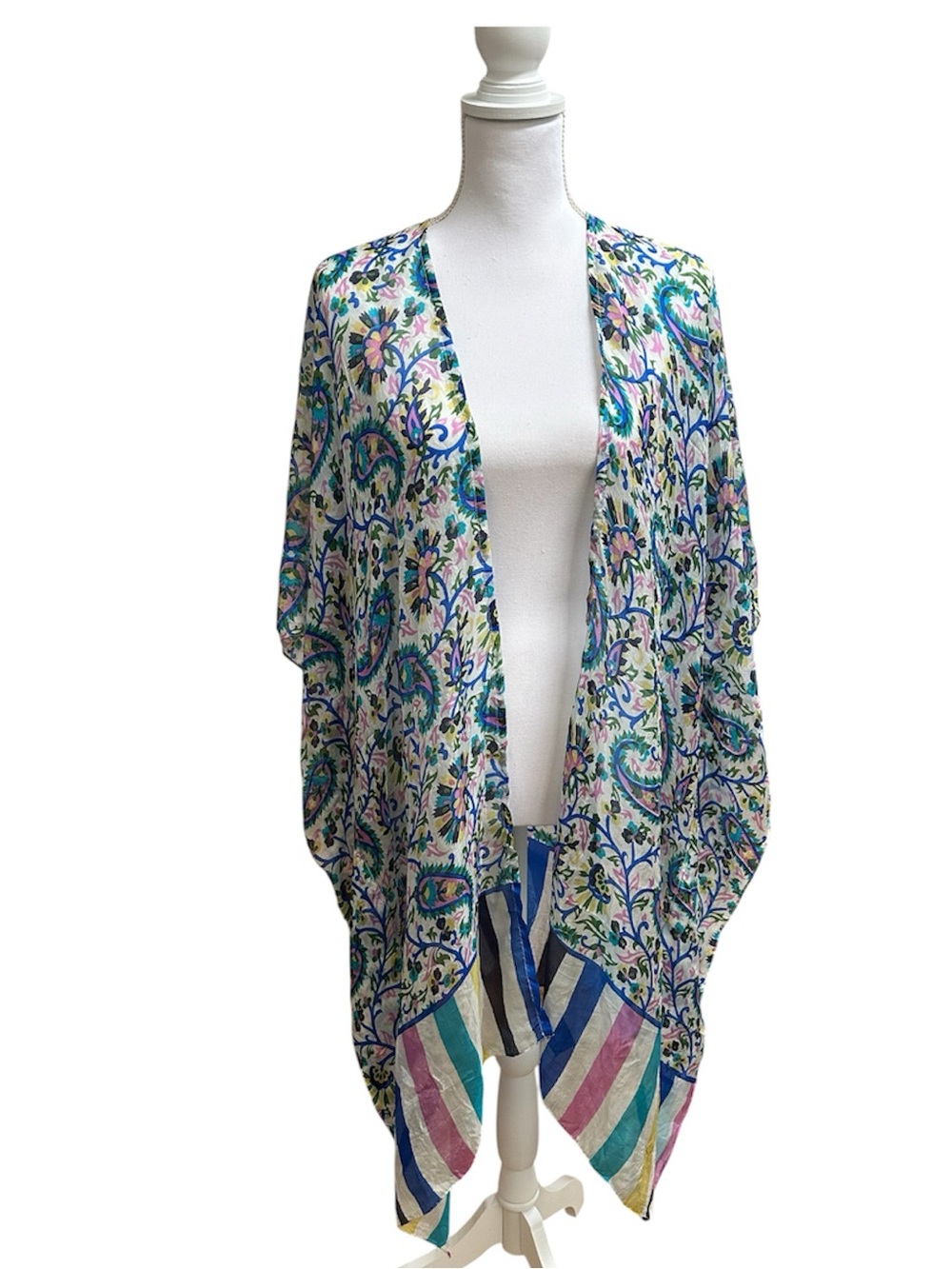 Soft Surroundings Multicolor Floral Paisley Kimono